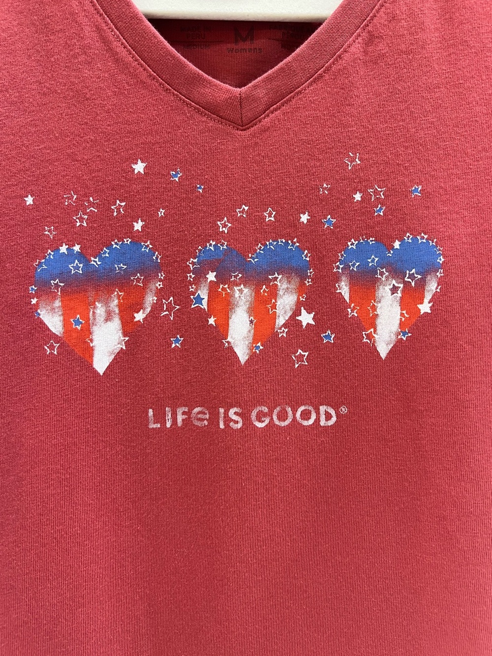 Life is Good Americana Hearts Stars Stripes Crusher V Neck Tee Shirt Medium